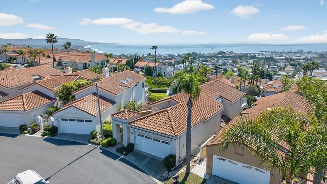 Building Photo - The Ultimate Coastal Escape: 3 Bedrooms with Panoramic Ocean Views in Gated Waterford Pointe!