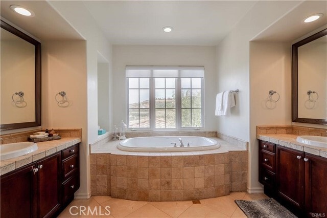 Building Photo - 15 Shadowcast