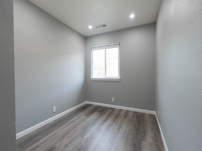 Building Photo - 2456 88th Ave