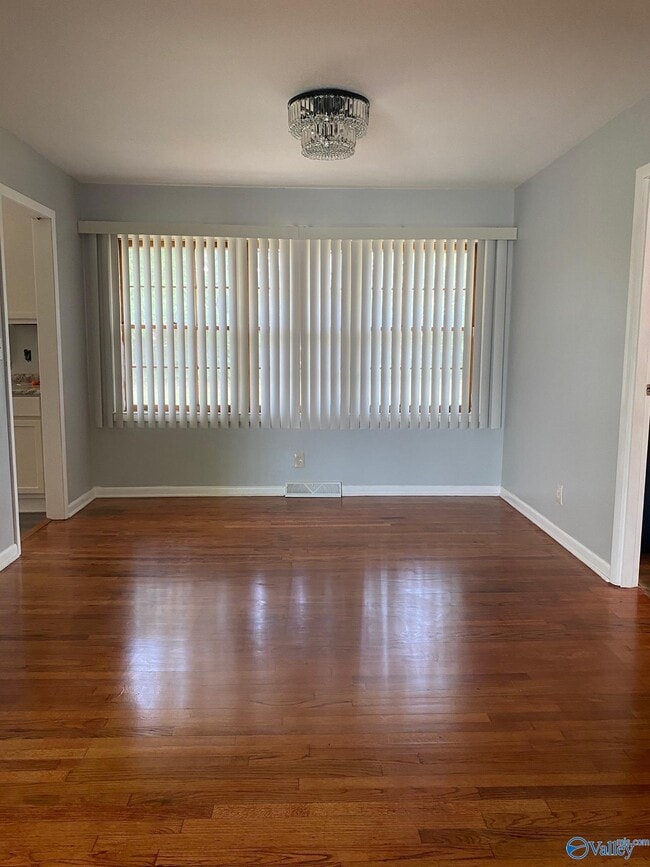 Building Photo - 1010 Council St