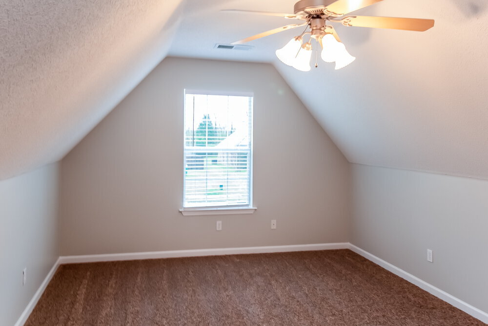 Building Photo - 6561 White Hawk Ln