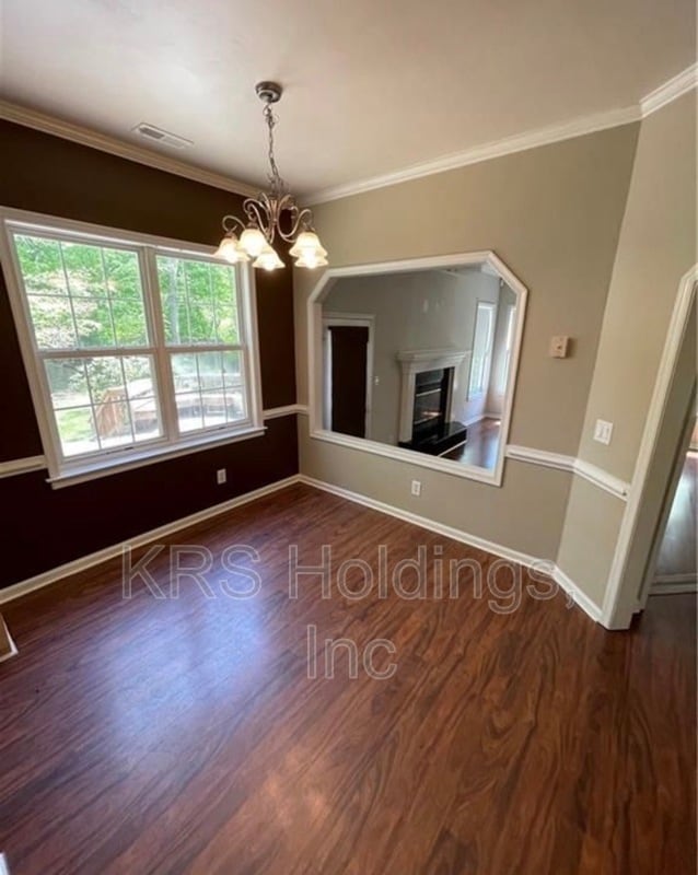 Building Photo - 6305 Old Westham Dr S