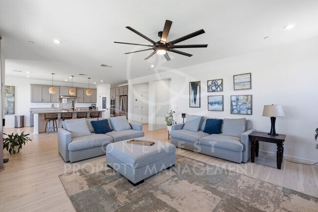 Building Photo - 2532 Eastridge Dr