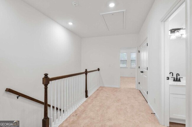 Building Photo - 1637 Winpost Ln NW