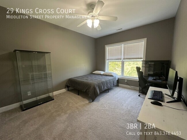 Building Photo - 29 King's Cross Ct