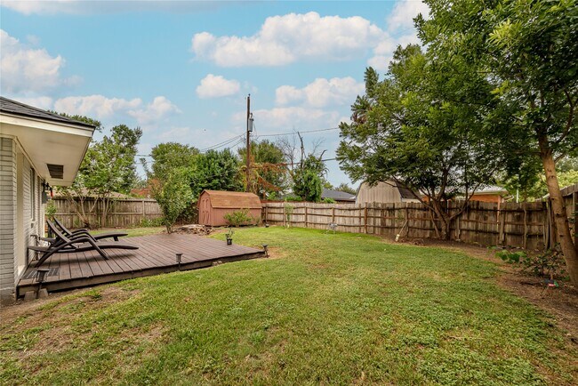 Building Photo - 4606 Nina Lee Ln