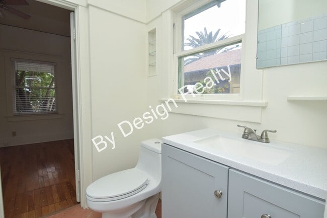 Building Photo - Charming Armory Park Bungalow with Private Off-Street Parking