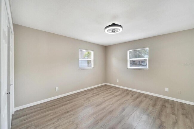 Building Photo - 1462 Cleveland St