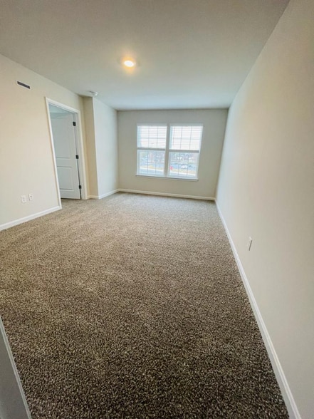 Building Photo - 425 Tevis St