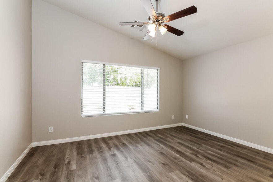 Building Photo - 6743 Bison Creek St