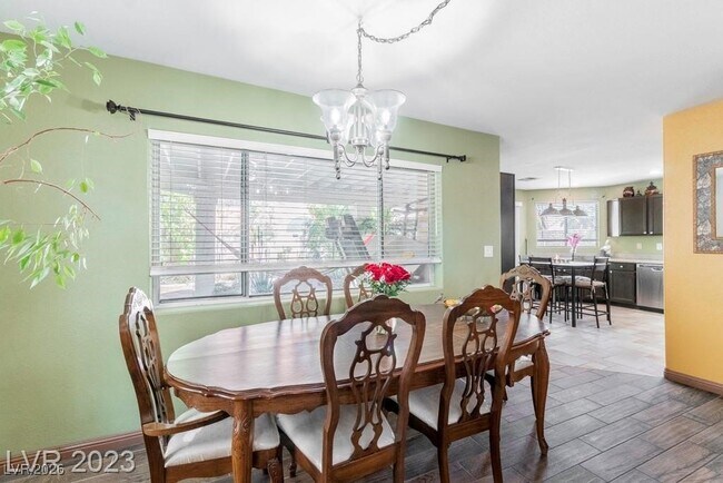 Building Photo - 1216 Olvera Way