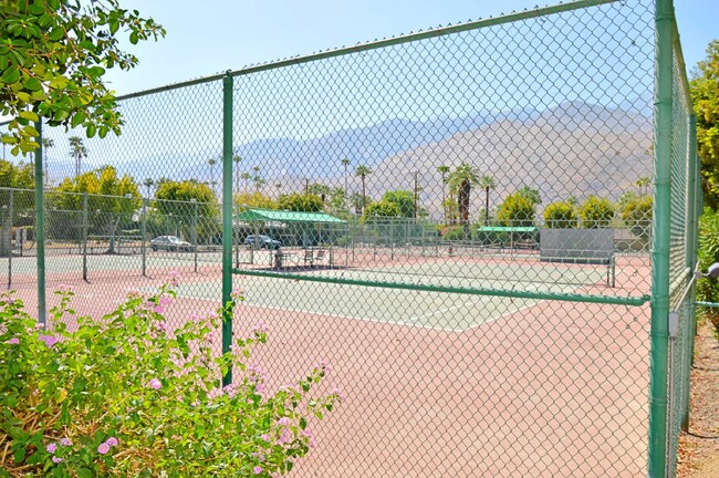 Building Photo - Great condo in Rancho La Paz