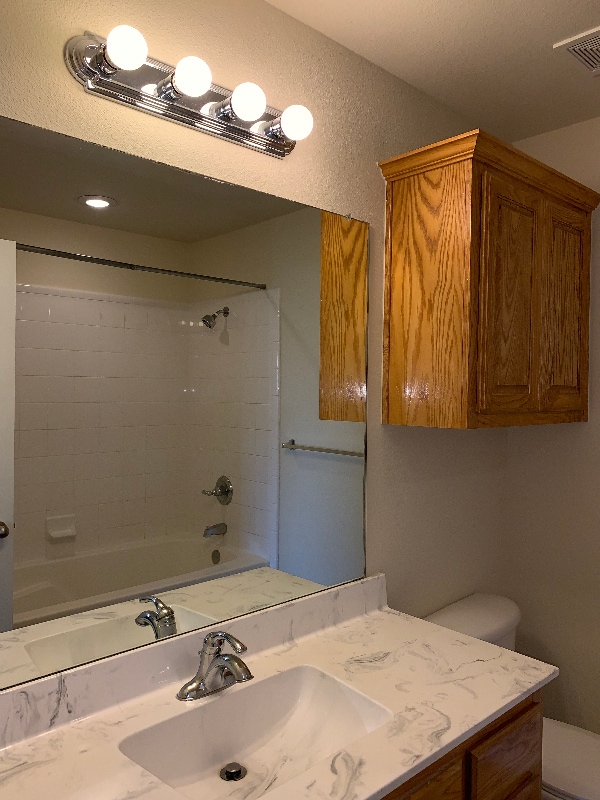 Building Photo - 100 Camden Ct