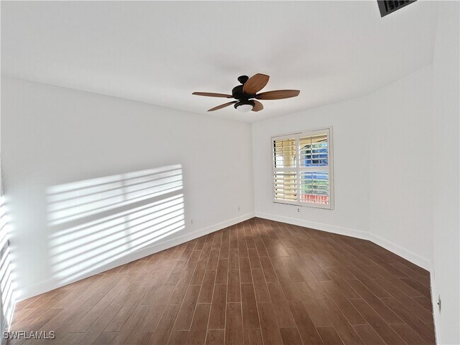 Building Photo - 10740 Regent Cir