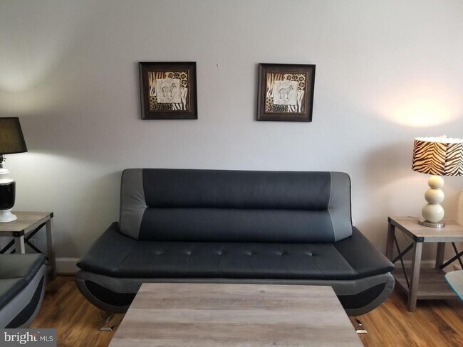 Building Photo - 1021 Arlington Blvd