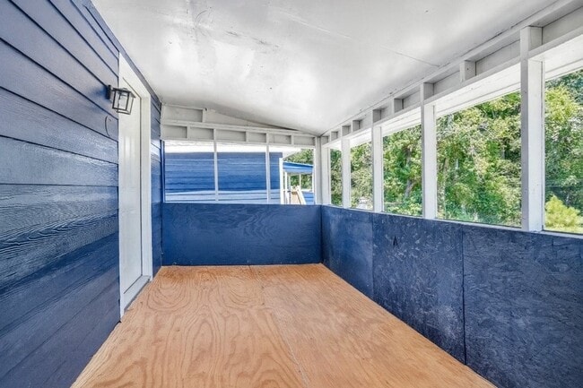 Building Photo - 16016 Green Manor Dr