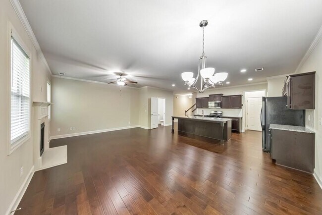 Building Photo - 342 Braemore Mill Dr