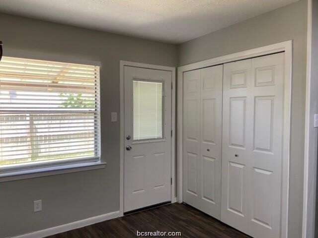 Building Photo - 1401 Airline Dr