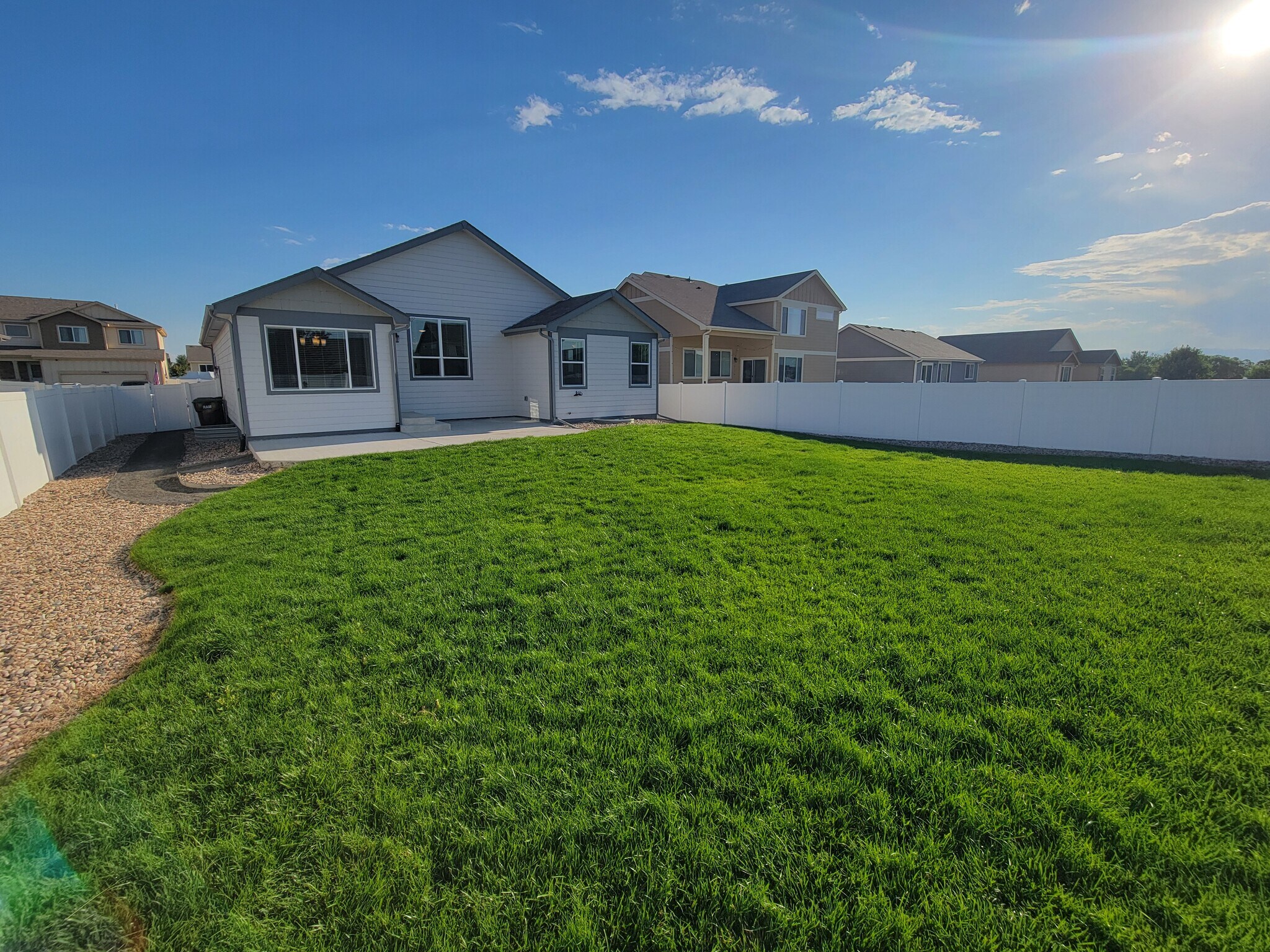 Building Photo - 1566 Driftline Dr