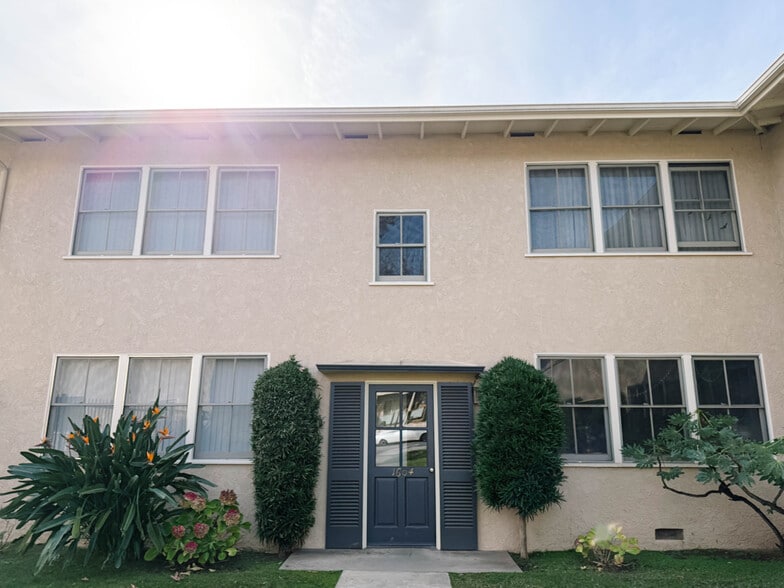 Building Photo - 1604 Larch St