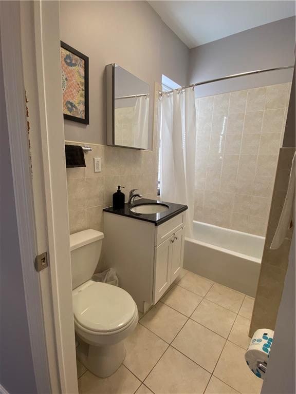 Building Photo - 2 Nicholas St