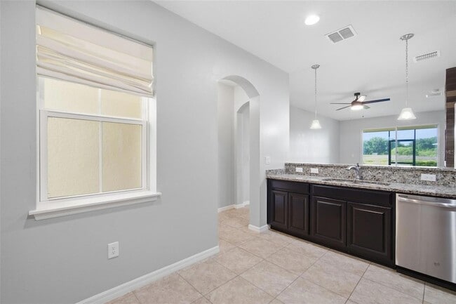 Building Photo - 10903 Verawood Dr