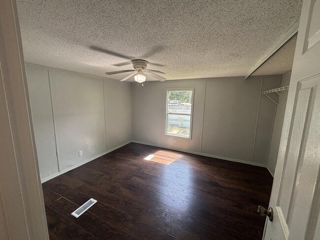 Building Photo - 601 Lubbock St