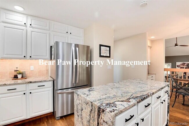 Building Photo - Beautiful Home in Morrison!