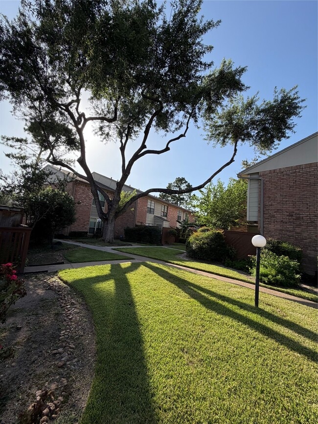 Building Photo - 8801 Hammerly Blvd