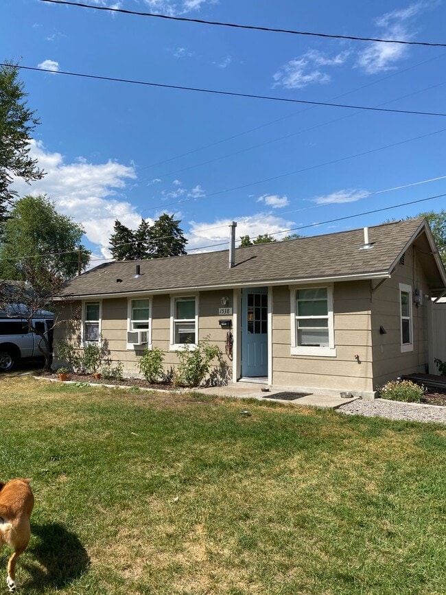 Building Photo - Centrally located Missoula Gem-NO PET RENT...