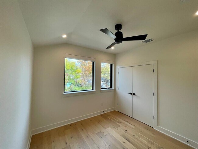 Building Photo - 1309 Palo Duro Rd