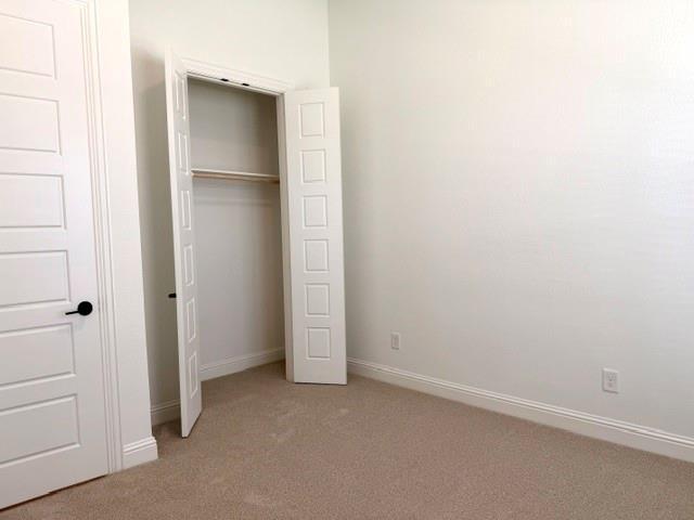Building Photo - 3250 Jersey Dr