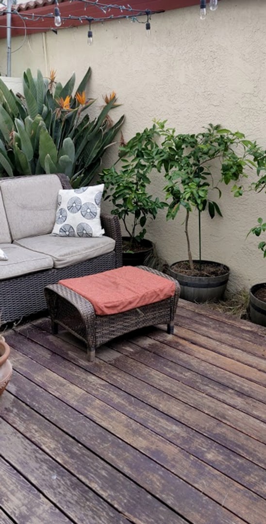 Building Photo - Town Home in South Davis!