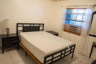 Building Photo - 11262 SW 159th Pl