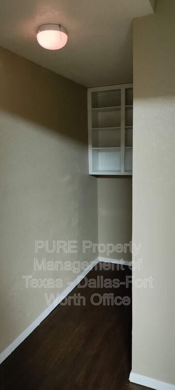 Building Photo - 1607 Briarwood Blvd