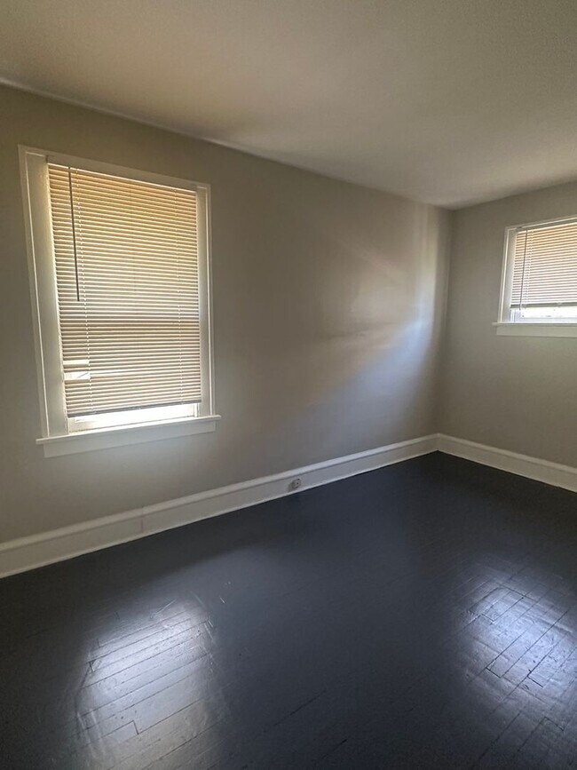 Building Photo - Collinwood 3 Bedroom Single