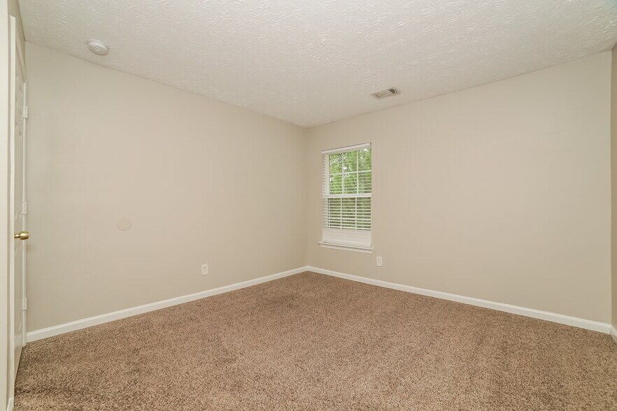 Building Photo - 311 Autumn Creek Dr