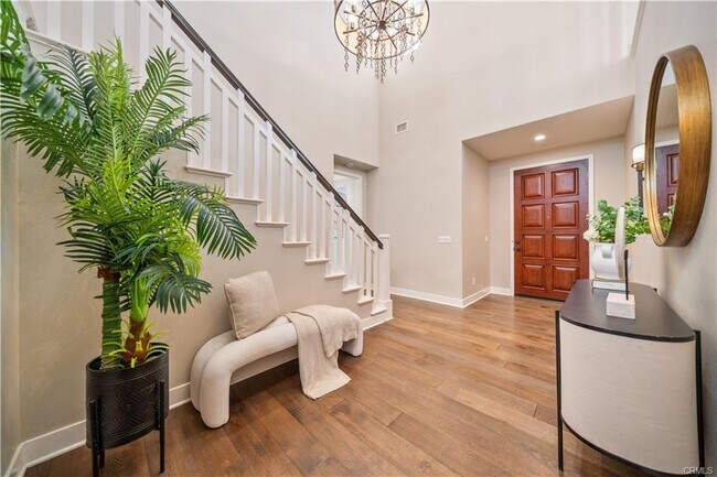 Building Photo - 74 Gainsboro