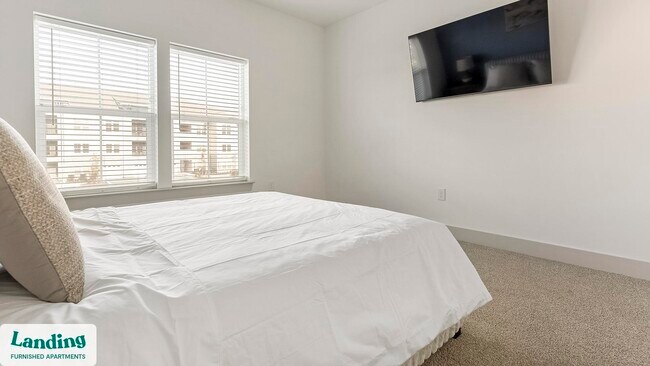 Building Photo - 112 Hera Way