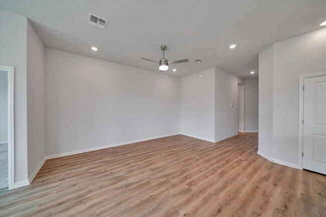 Building Photo - 147 Cibolo Crk Lp