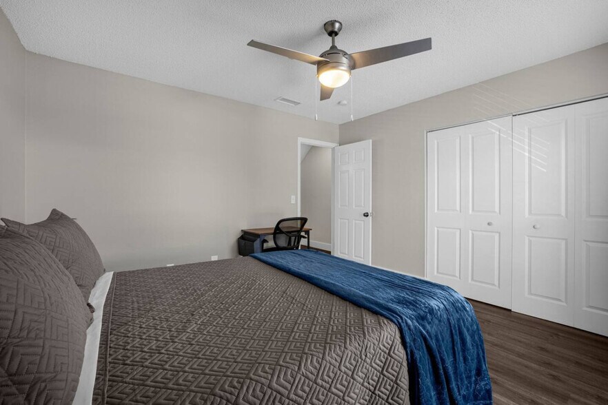 Building Photo - 13803 Heritage Club Dr