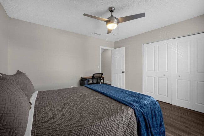 Building Photo - 13803 Heritage Club Dr