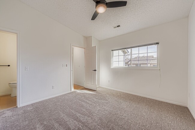 Building Photo - 9167 W Cedar Dr