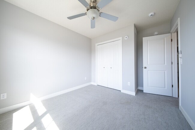 Building Photo - 14306 Acer Ave