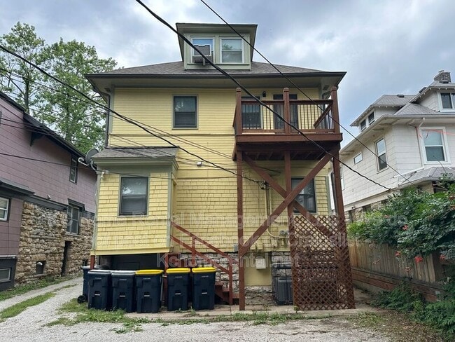 Building Photo - 3633 Central St