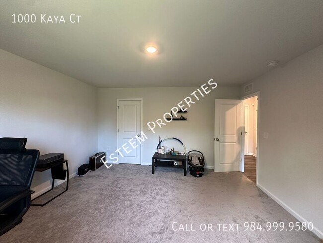 Building Photo - 1000 Kaya Ct