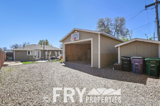 Building Photo - Updated Chaffee Park Home - Minutes from LoHi