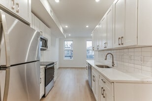 Building Photo - 5540 Bloyd St