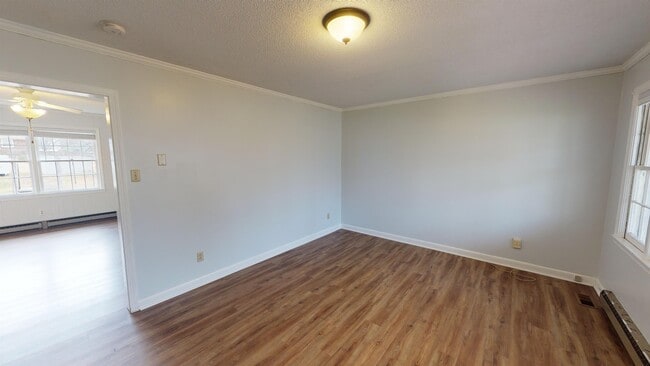 Building Photo - 108 Wilson St