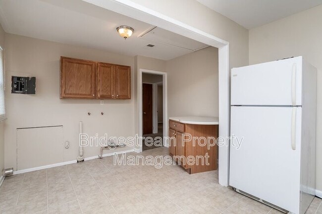 Building Photo - 4340 Merrydale St